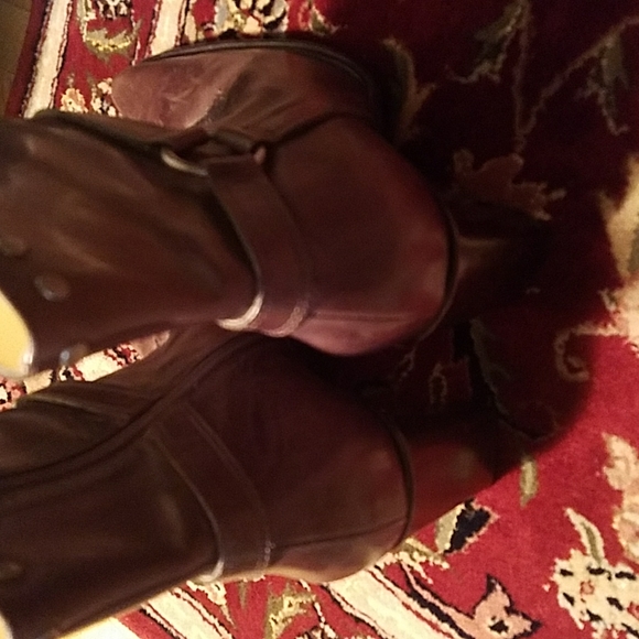 ARTURO CHIANG 10 Pointed toe Studded Embroidered Brown leather bootie Zipper - Picture 13 of 16